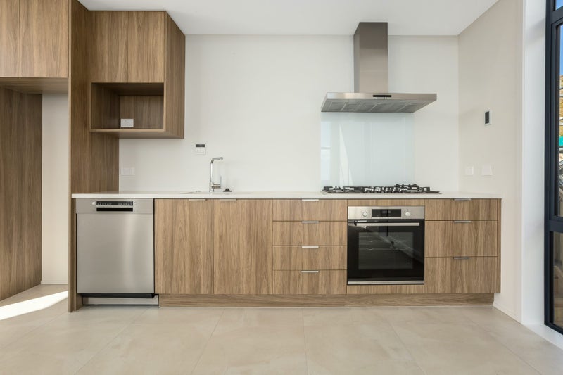 9 Cottonwood Lane, Woodridge, Wellington - Carousel 2