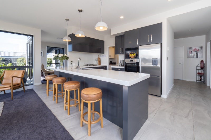 7 Douglas Drive, Allenton, Ashburton - Carousel 2