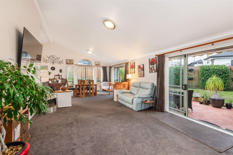 120 Buscomb Avenue, Henderson, Auckland - Carousel 2