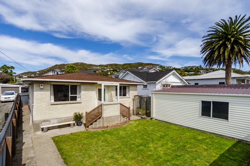 9 Lewer Street, Karori, Wellington - Carousel 1