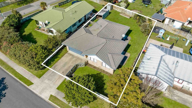 31 Solomon Street, Brookfield, Tauranga - Carousel 1