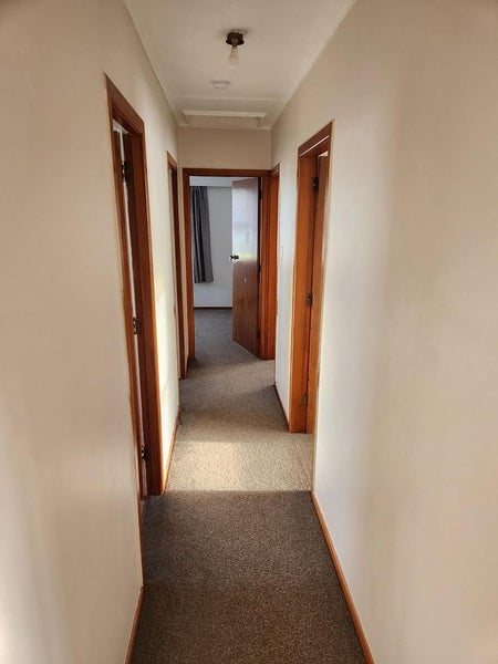 69 Karamu Crescent, Wainuiomata, Lower Hutt - Carousel 1