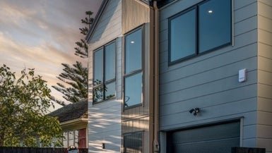 21 Smythe Road, Henderson, Auckland - Carousel 1