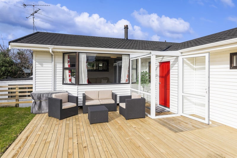 6 Arnold Grove, Paraparaumu Beach, Paraparaumu - Carousel 2