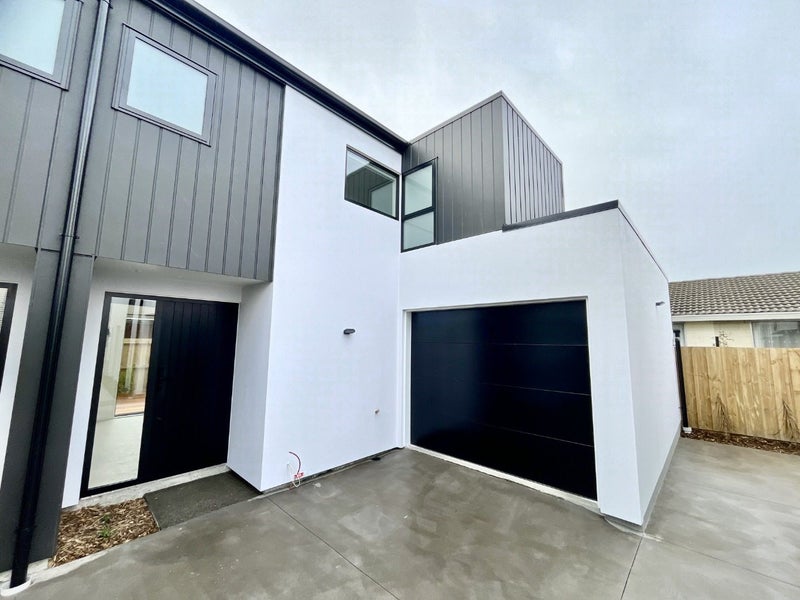 1/51 Laurence Street, Waltham, Christchurch - Carousel 1