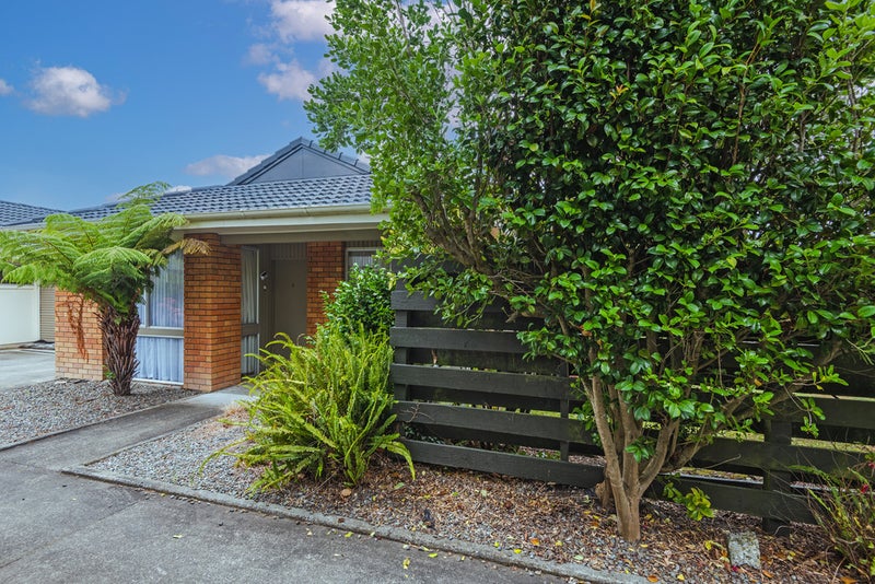 9 Brightwater Terrace, Terrace End, Palmerston North - Carousel 2