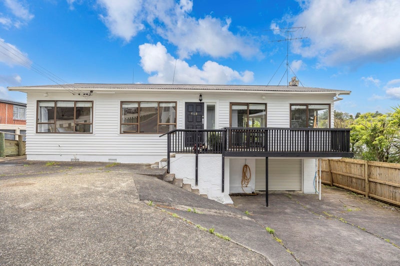 1/658 Beach Road, Browns Bay, Auckland - Carousel 1