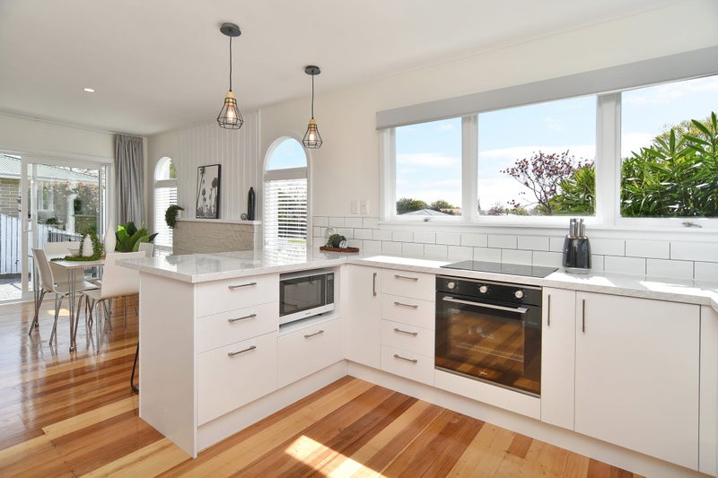 19 Opal Place, Casebrook, Christchurch - Carousel 2