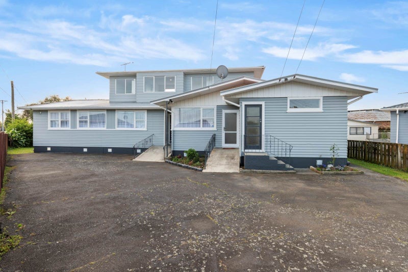 11 Paul Place, Pakuranga, Auckland - Carousel 1