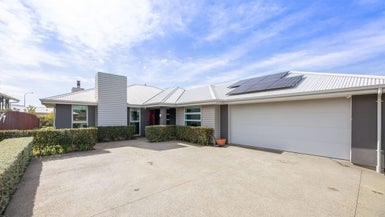 15 Hiley Street, Springlands, Blenheim - Carousel 1