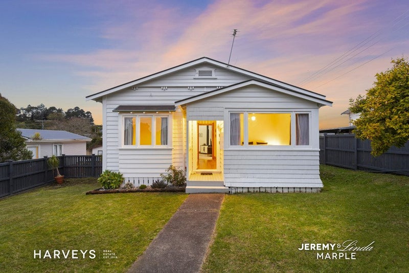 1/10 Woodglen Road, Glen Eden, Auckland - Carousel 1