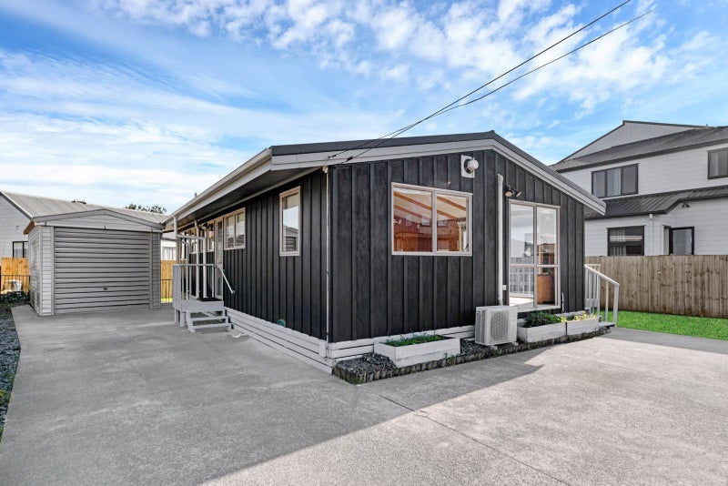 67B Manuroa Road, Takanini, Auckland - Carousel 1