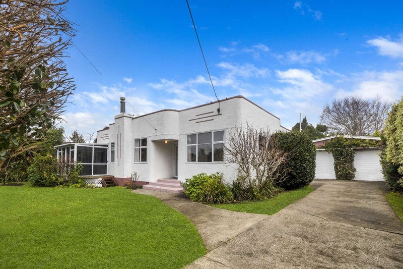 9 Taranaki Street, Saint Johns Hill, Whanganui - Carousel 1