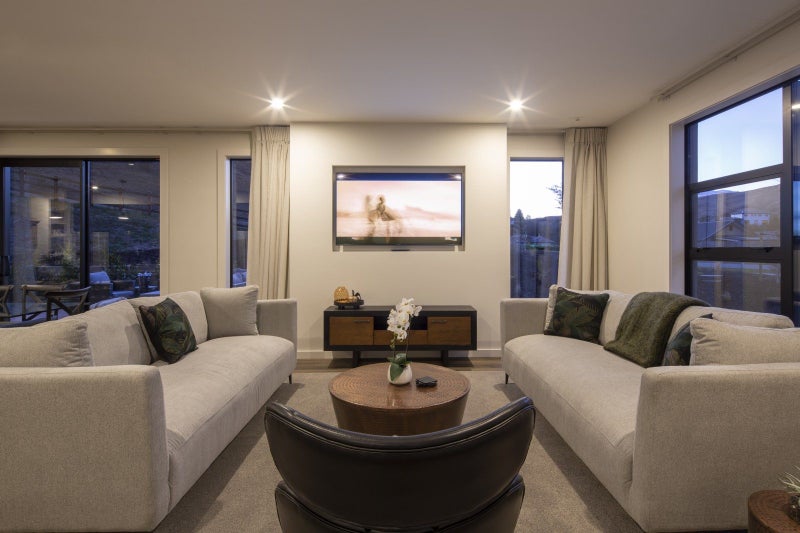 10 Alpine Avenue, Lake Hayes, Queenstown - Carousel 2