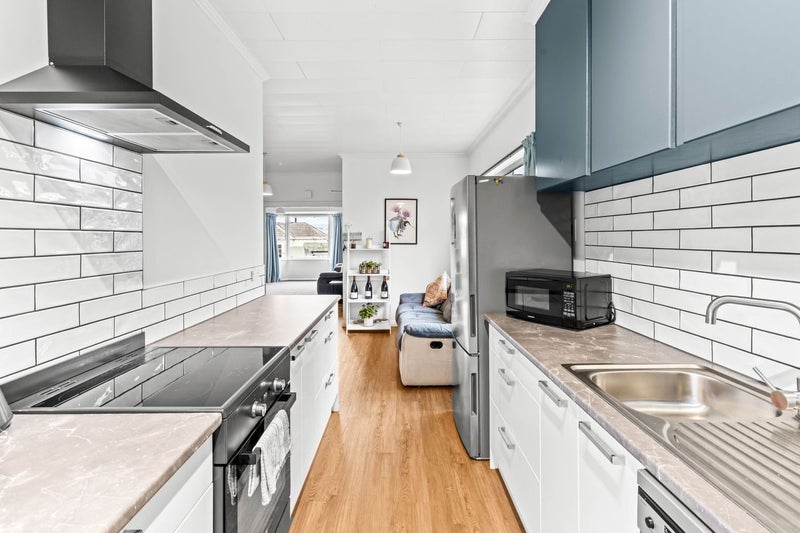 394 South Road, Caversham, Dunedin - Carousel 1