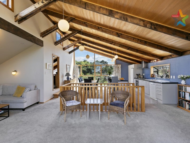 7 Pekanga Road, Normandale, Lower Hutt - Carousel 2