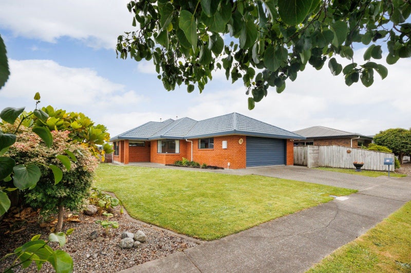 38 Parnell Heights Drive, Kelvin Grove, Palmerston North - Carousel 1