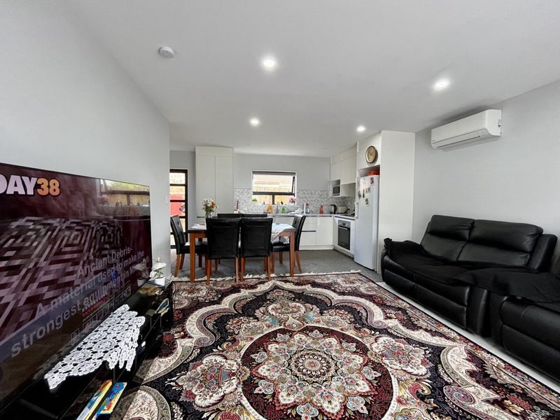 4/3 Arran Street, Avondale, Auckland - Carousel 1