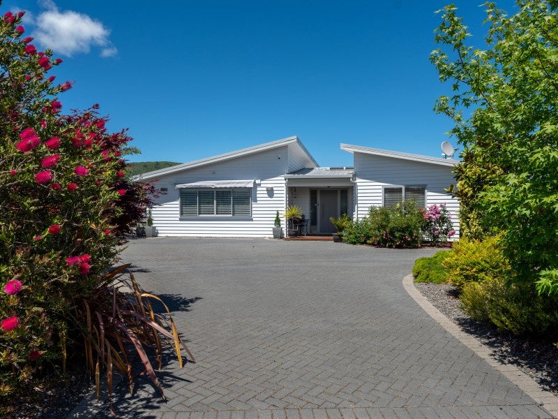 17 Pukeko Way, Taupo - Carousel 2