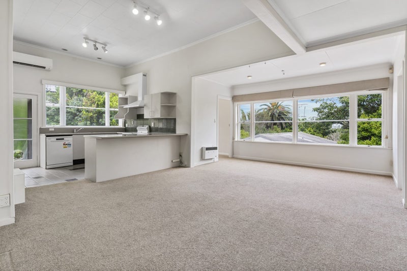 2/6 Aratonga Avenue, Greenlane, Auckland - Carousel 2