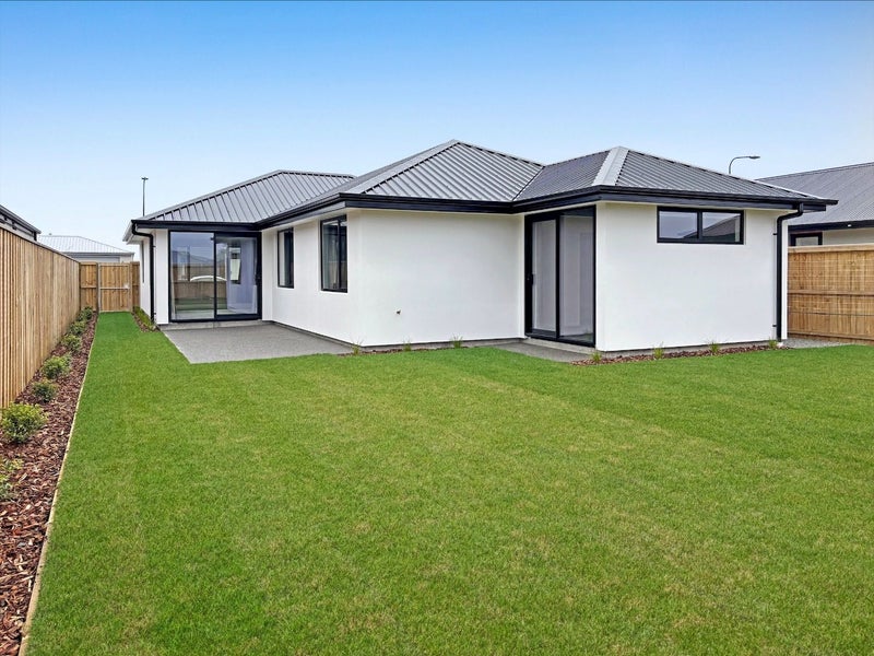 24 Wilkin Street, WOODEND - Carousel 13