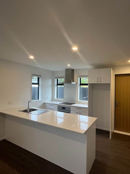 4E Wattle Road, Sunnyvale, Auckland - Carousel 2