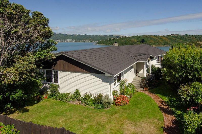 1 Doon Grove, Papakowhai, Porirua - Carousel 1