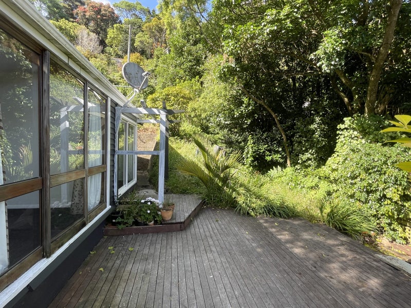 10 Korimako Road, Days Bay, Lower Hutt - Carousel 11