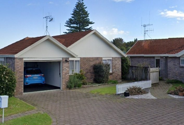 15 Jubilee Drive, Gate Pa, Tauranga - Carousel 1