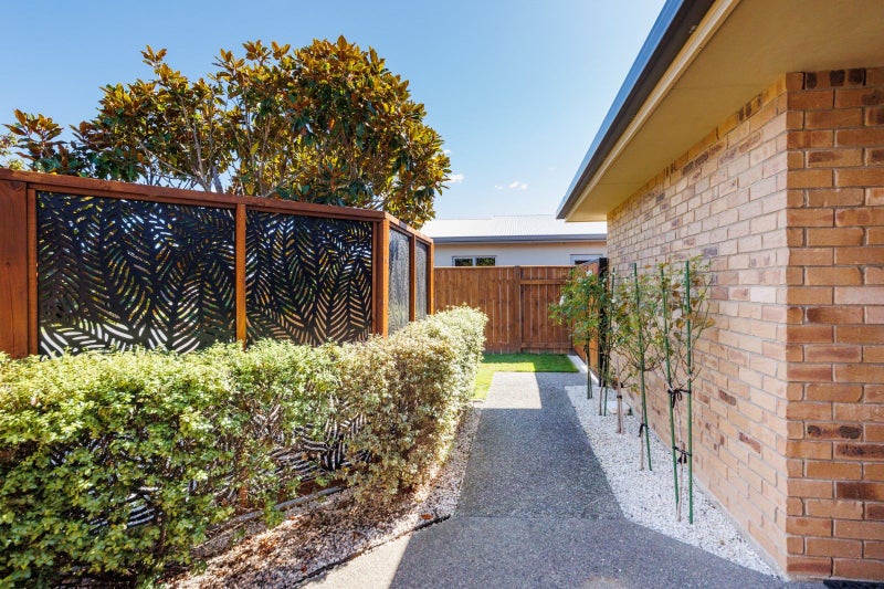 23 Branigan Parade, Kelvin Grove, Palmerston North - Carousel 32