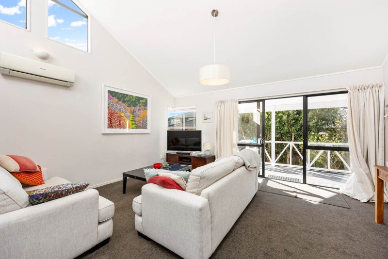 24A Coyle Street, Sandringham, Auckland - Carousel 2