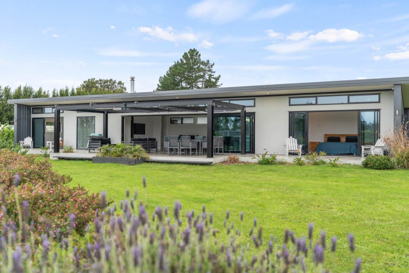 58 Takahiwai Road, Whangarei - Carousel 1