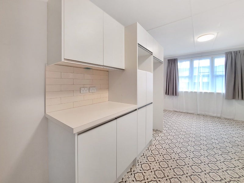 41 Bird Grove, Stokes Valley, Lower Hutt - Carousel 2