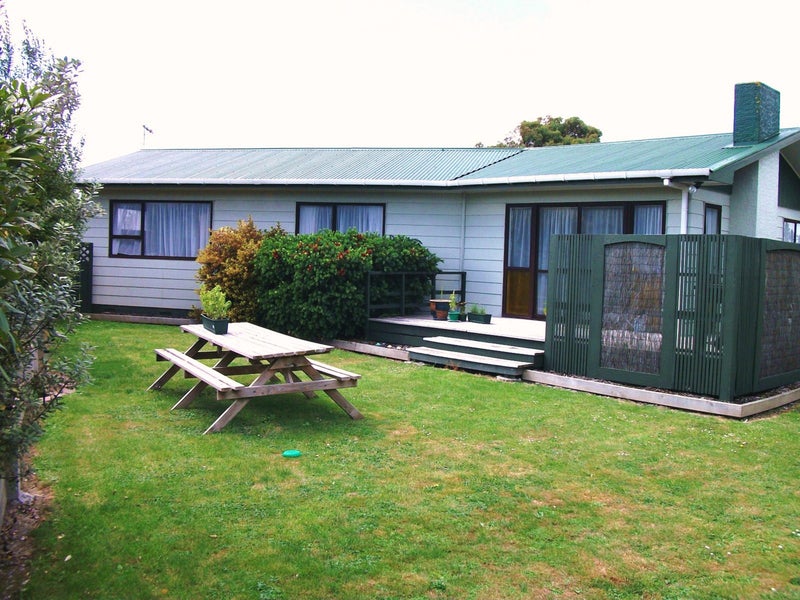 23 Hillcrest Drive, Kelvin Grove, Palmerston North - Carousel 1