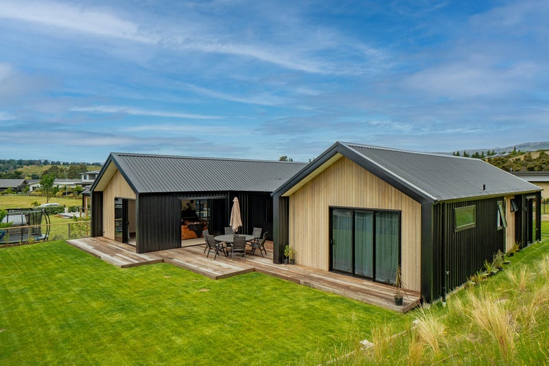 5 Sorrel Street, Albert Town, Wanaka - Carousel 1