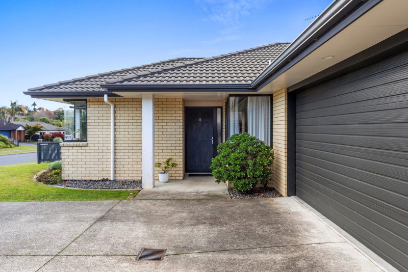 76 Sterling Gate Drive, Bethlehem, Tauranga - Carousel 2
