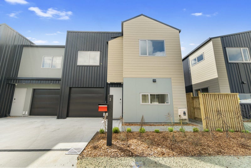 5 Selkirk Lane, Hamilton Lake, Hamilton - Carousel 1