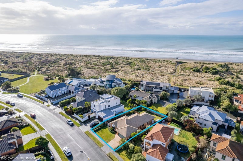 72 Aston Drive, Waimairi Beach, Christchurch - Carousel 1