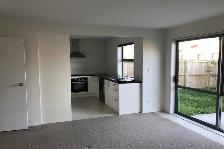 10 Totara Meadows Court, Wiri, Auckland - Carousel 2