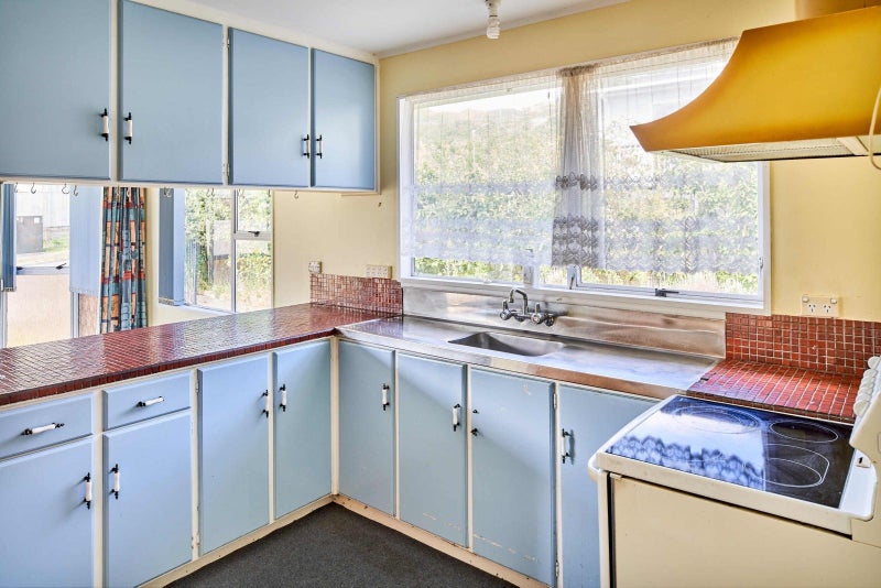 5 Apple Terrace, Ranui, Porirua - Carousel 2