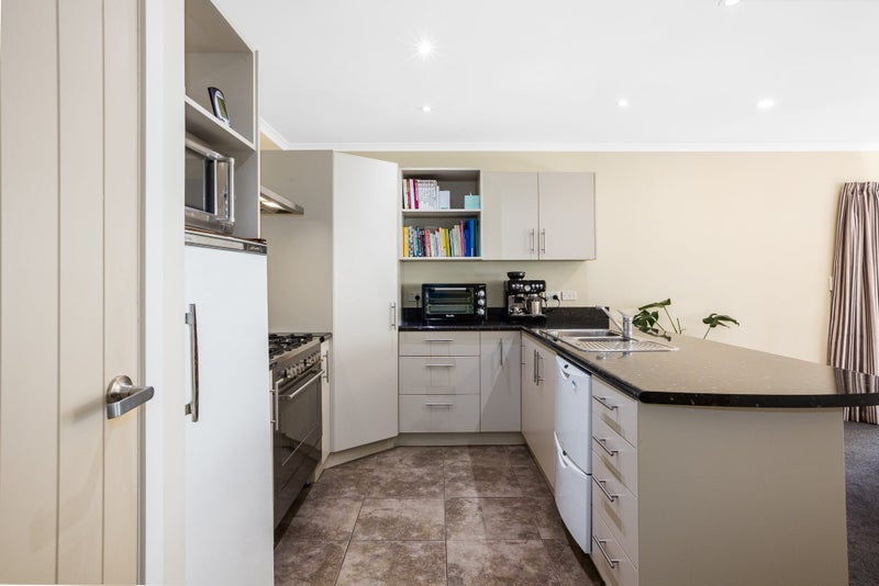 80 Aotea Drive, Aotea, Porirua - Carousel 2