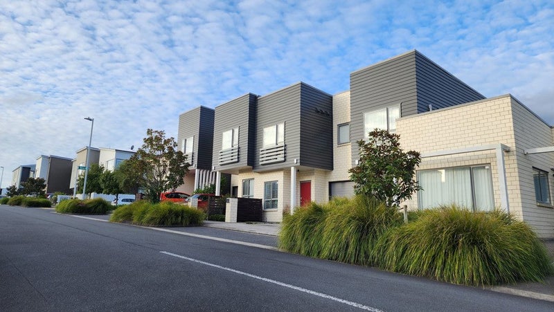 5 Tuatua Road, Hobsonville, Auckland - Carousel 1