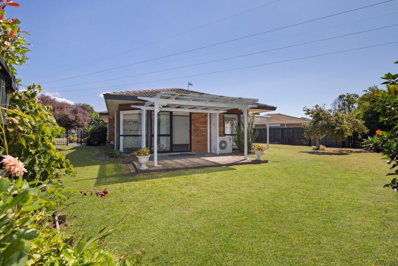 16 Oleander Lane, Mount Maunganui, Mount Maunganui - Carousel 2
