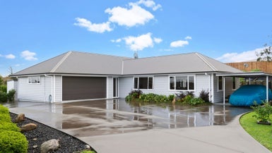 10A Kendallvale Drive, Waiuku, Waiuku - Carousel 1