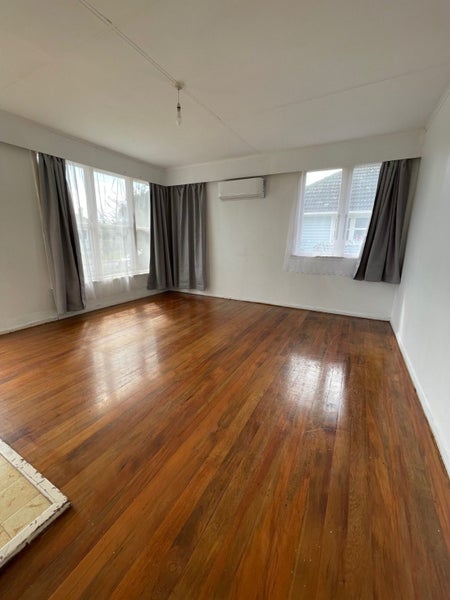 12 Firth Crescent, Otara, Auckland - Carousel 1