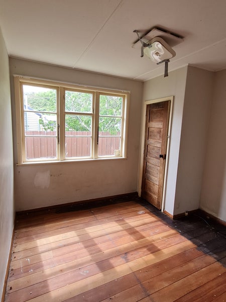 36 Shearer Crescent, Naenae, Lower Hutt - Carousel 8