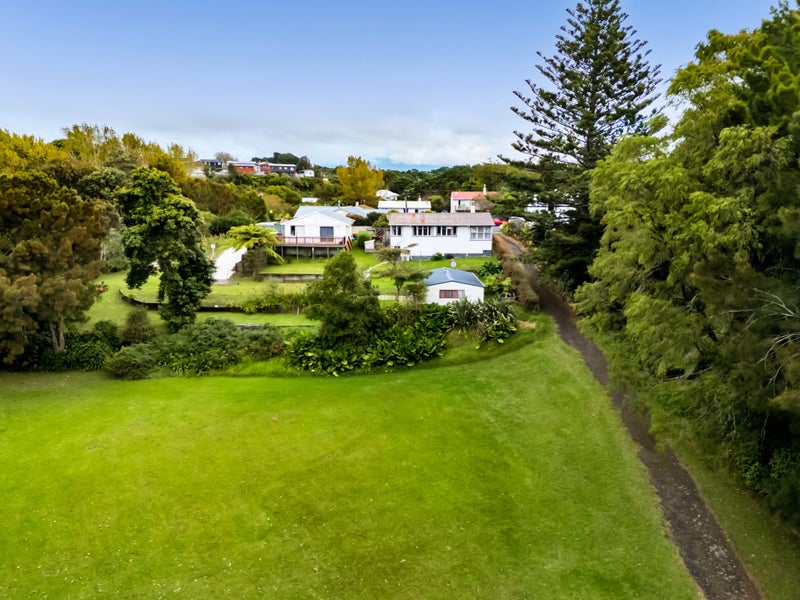 13 Wiremu Place, Blagdon, New Plymouth - Carousel 2