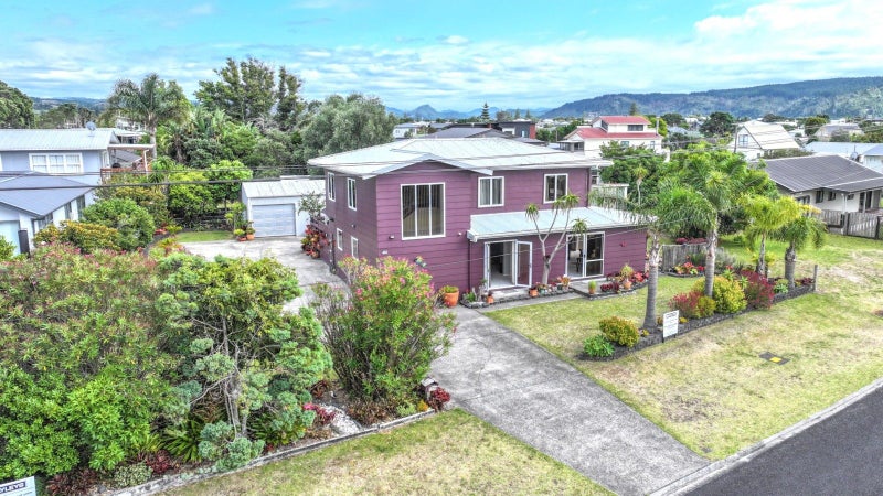 402 Williamson Road, Whangamata - Carousel 1