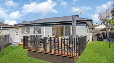 2/119 Pigeon Mountain Road, Half Moon Bay, Auckland - Carousel 1