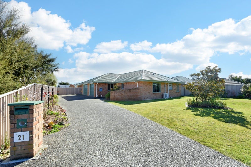 21 Woodstock Place, Stoke, Nelson - Carousel 1